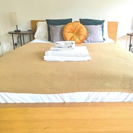 Modern 3 Bed Home - Solihull Centre المظهر الخارجي الصورة