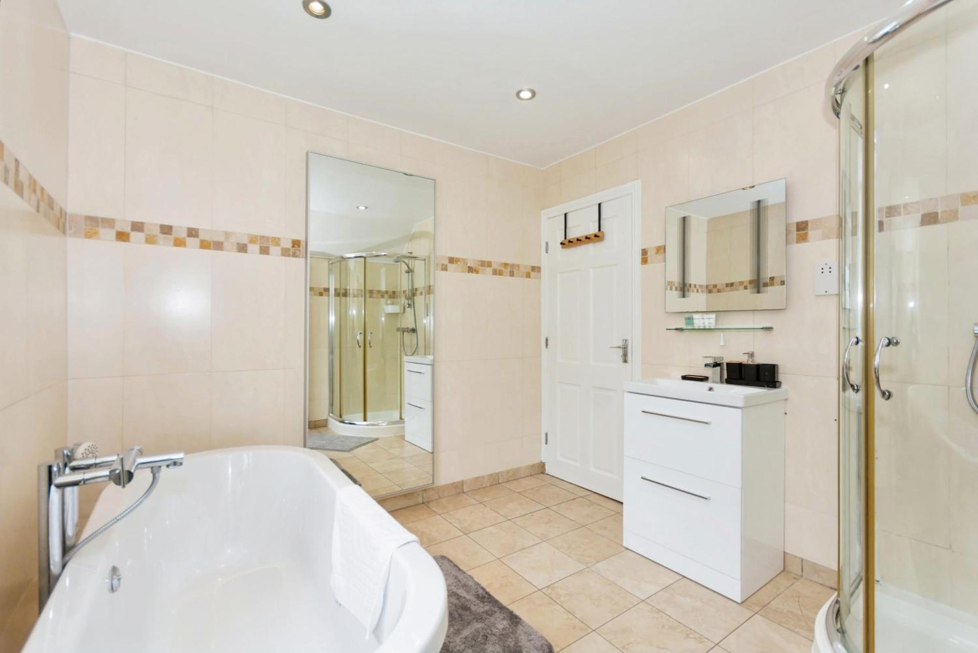 Modern 3 Bed Home - Solihull Centre المظهر الخارجي الصورة